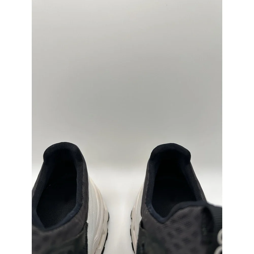 On Running Cloudultra Black And White Womens 9